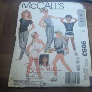 McCalls 9093 Sewing Pattern Vintage 1980s Workout Clothes Child Size Medium
